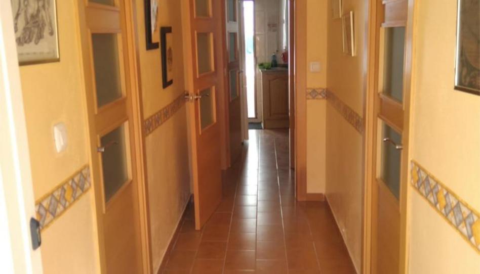 Foto 1 de Casa adosada en venda a Calle Reyes Católicos, 4, Talayuelas, Cuenca