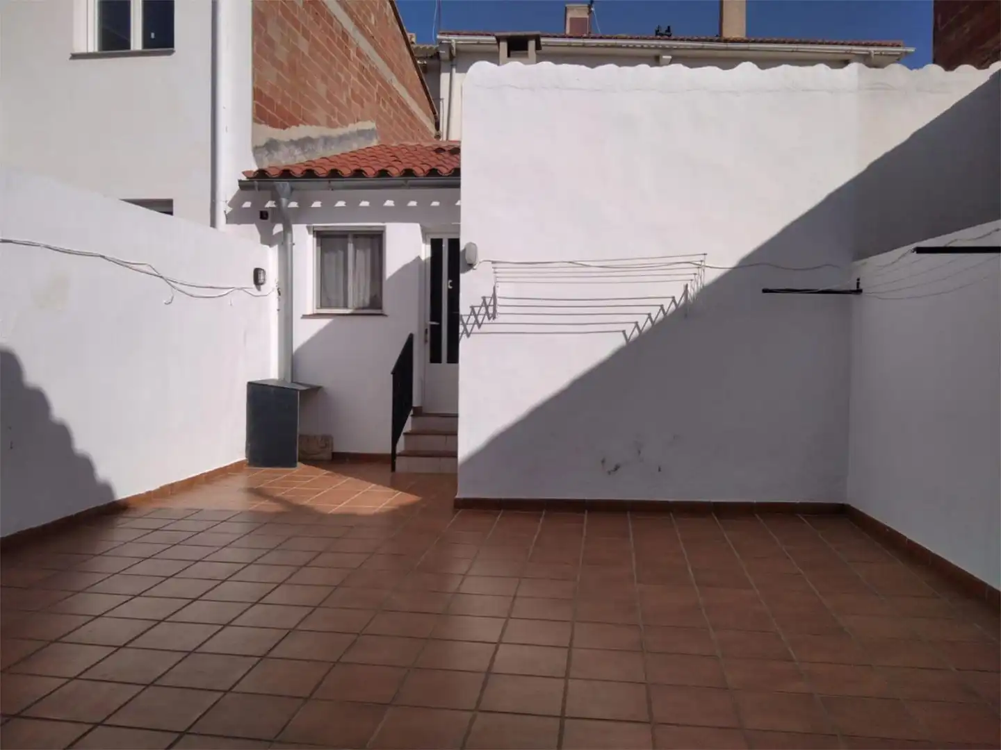 Exterior view of Detached homes for sale in Talayuelas  with Air Conditioner