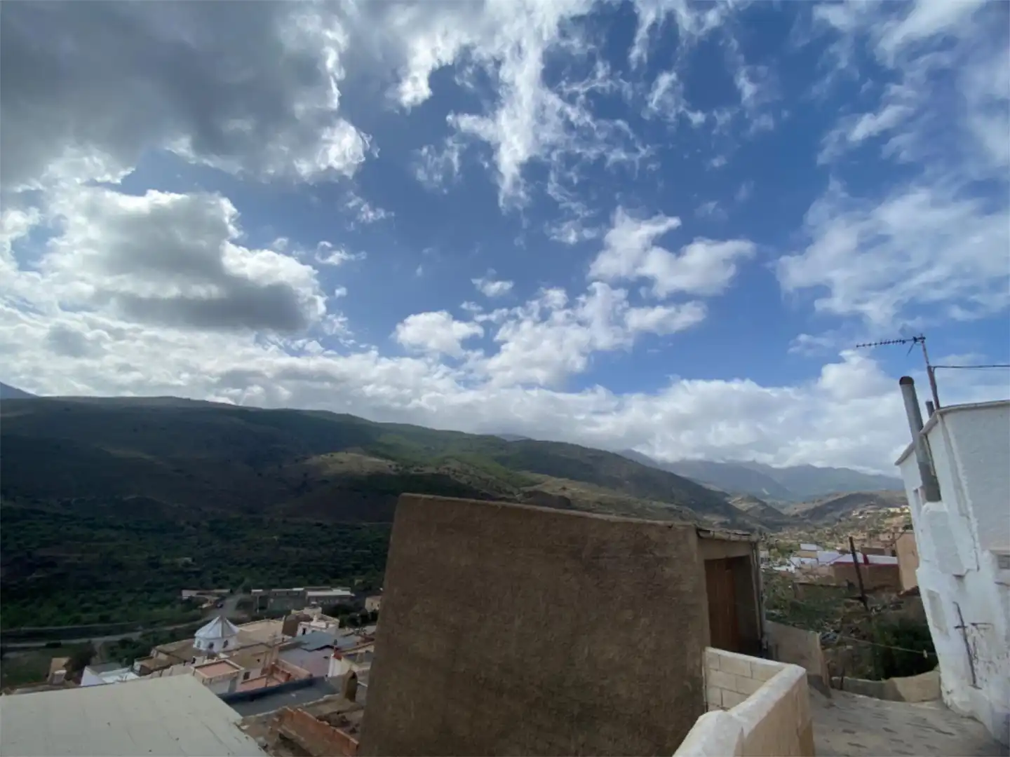 Casa adosada en venta en Calle los Bazanes, 32, Abla Vista exterior de Casa adosada en venta en Abla con Terraza y Amueblado