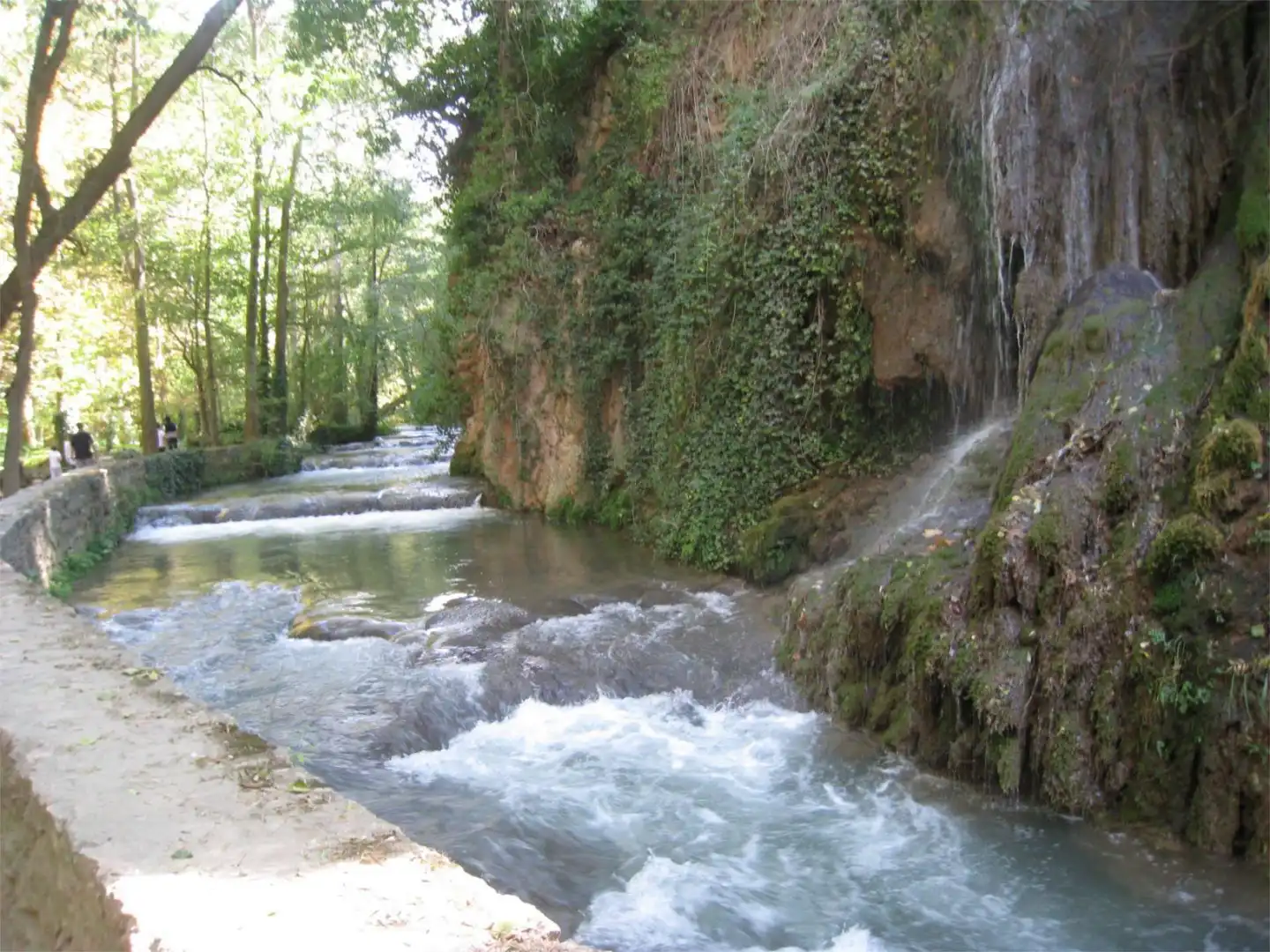 Finca rústica en venta en Calle Mesón, 30, La Vilueña Vista exterior de Finca rústica en venta en La Vilueña con Aire acondicionado, Calefacción y Jardín privado