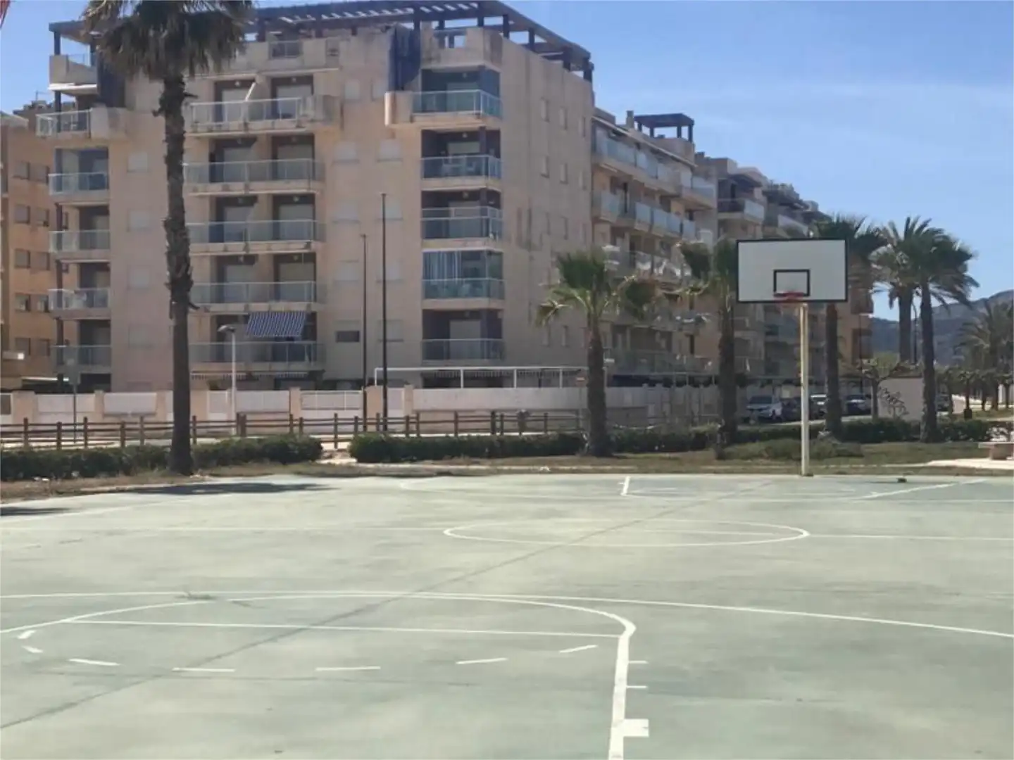 Apartamento de alquiler en Avinguda de les Corts, 1, Daimús Parking de Apartamento de alquiler en Daimús con Jardín privado, Terraza y Piscina