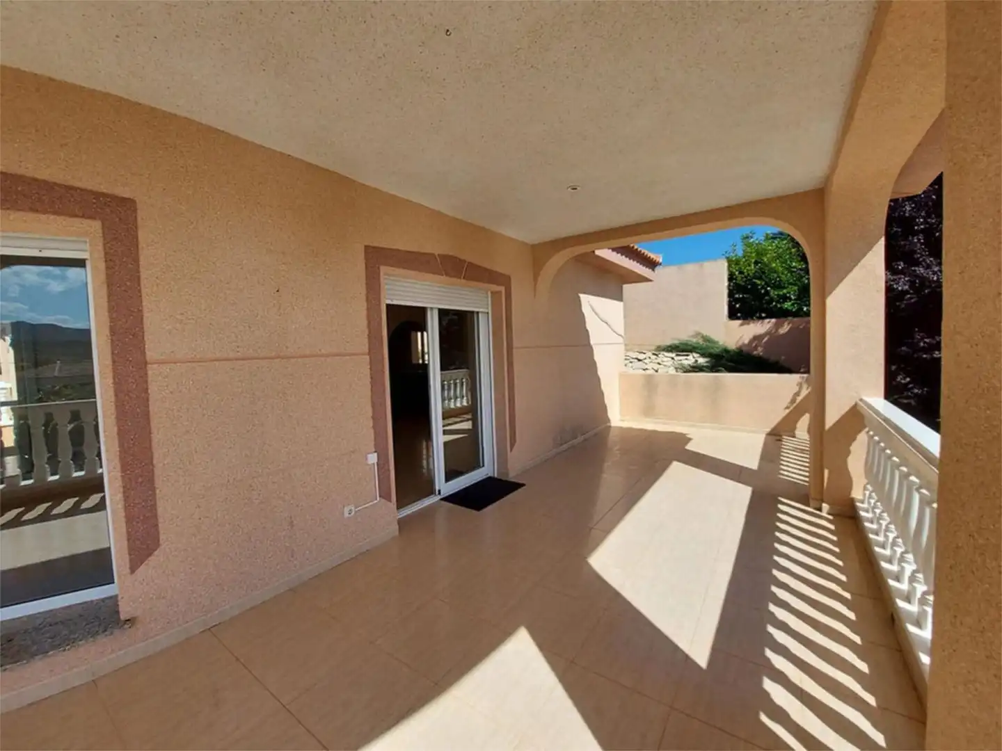 Terraza de Casa o chalet en venta en Hondón de las Nieves / El Fondó de les Neus con Aire acondicionado, Terraza y Piscina