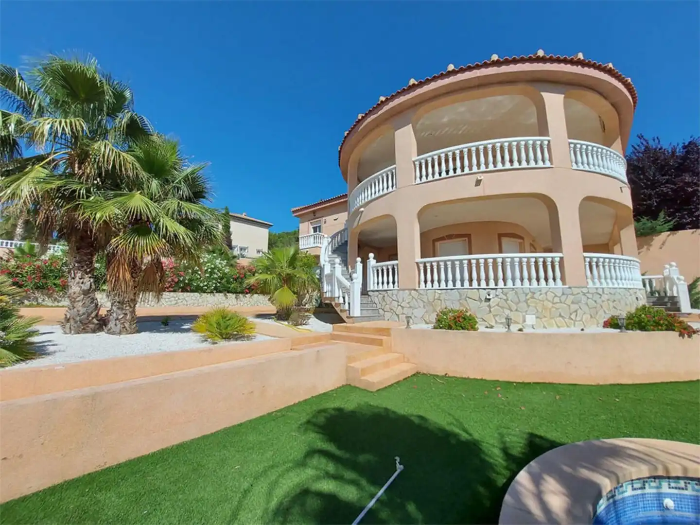 Vista exterior de Casa o chalet en venta en Hondón de las Nieves / El Fondó de les Neus con Aire acondicionado, Terraza y Piscina