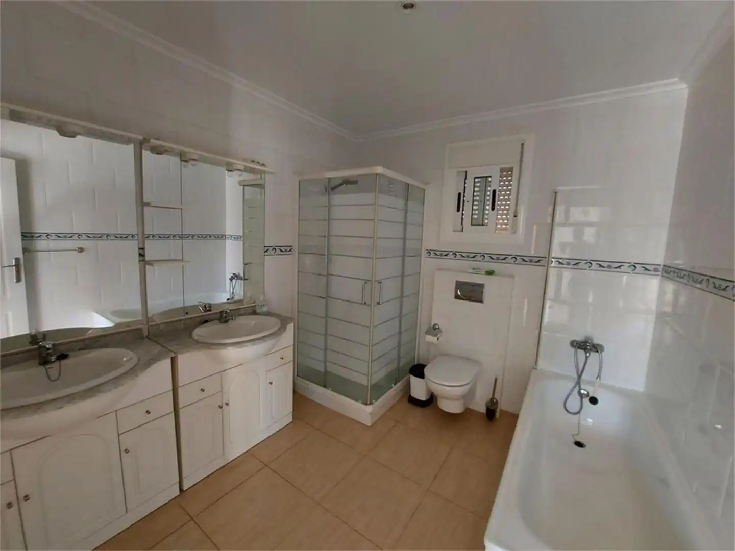 Baño de Casa o chalet en venta en Hondón de las Nieves / El Fondó de les Neus con Aire acondicionado, Terraza y Piscina