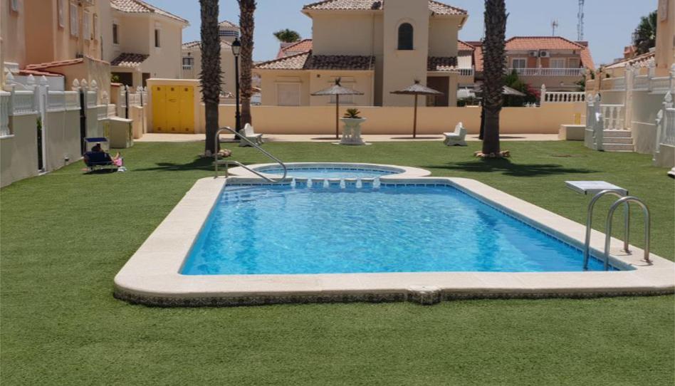 Foto 1 de Piso en venta en Calle Turquesa, 17, La Zenia, Alicante