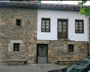 Vista exterior de Casa o xalet en venda en Los Corrales de Buelna 