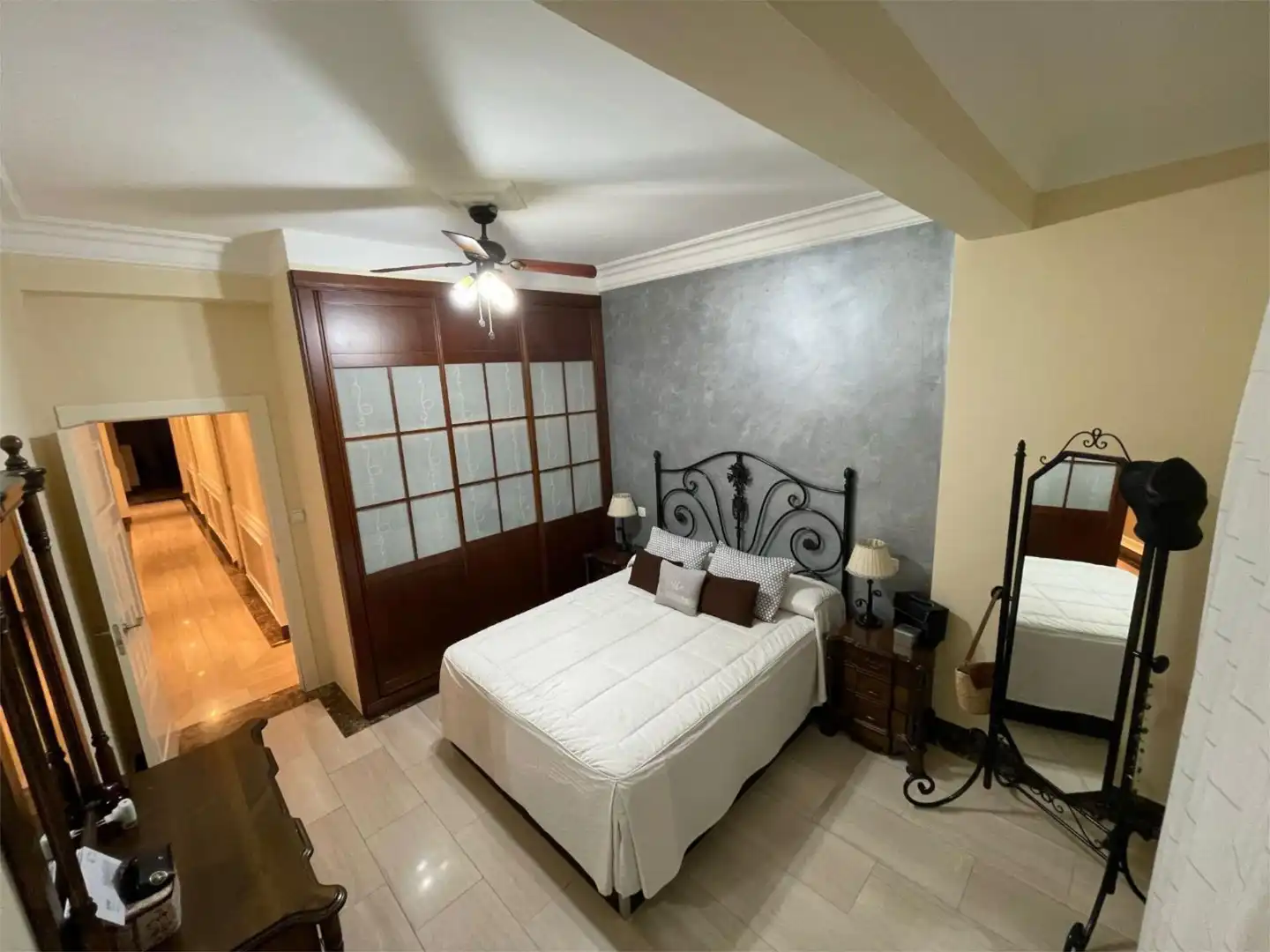 Schlafzimmer von Wohnung zum Verkauf in  Zaragoza Capital mit Klimaanlage