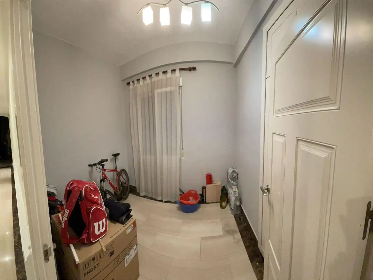 Wohnung zum Verkauf in  Zaragoza Capital mit Klimaanlage