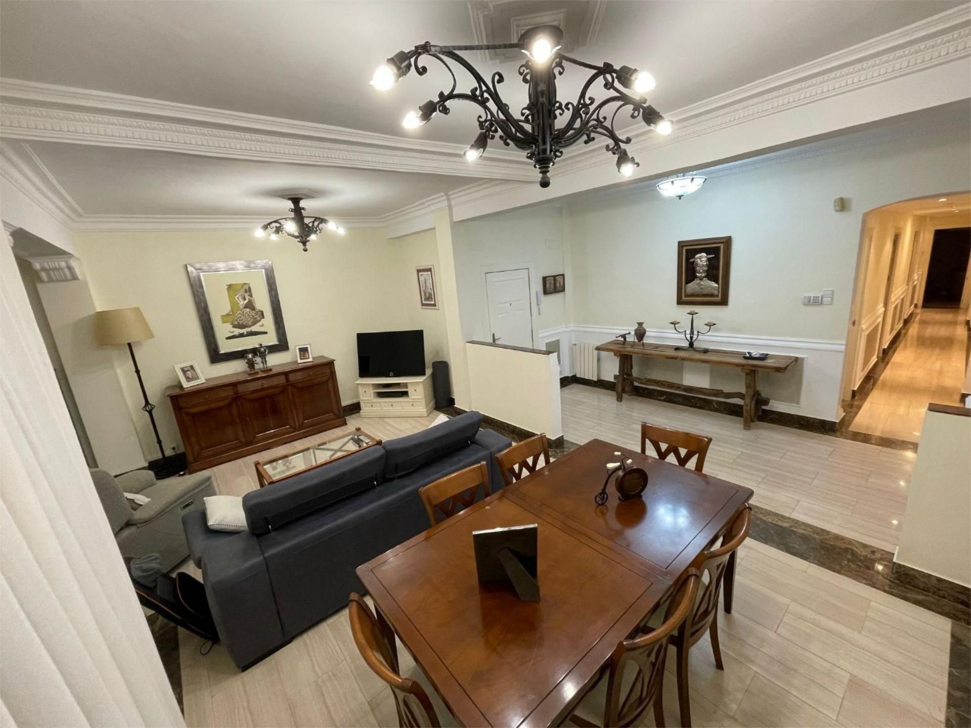 Dining room of Flat for sale in  Zaragoza Capital  with Air Conditioner
