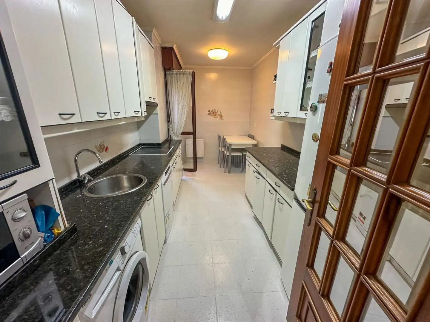 Wohnung zum Verkauf in Ermodo Kalea, 11, Durango Küche von Wohnung zum Verkauf in Durango mit Terrasse und Balkon