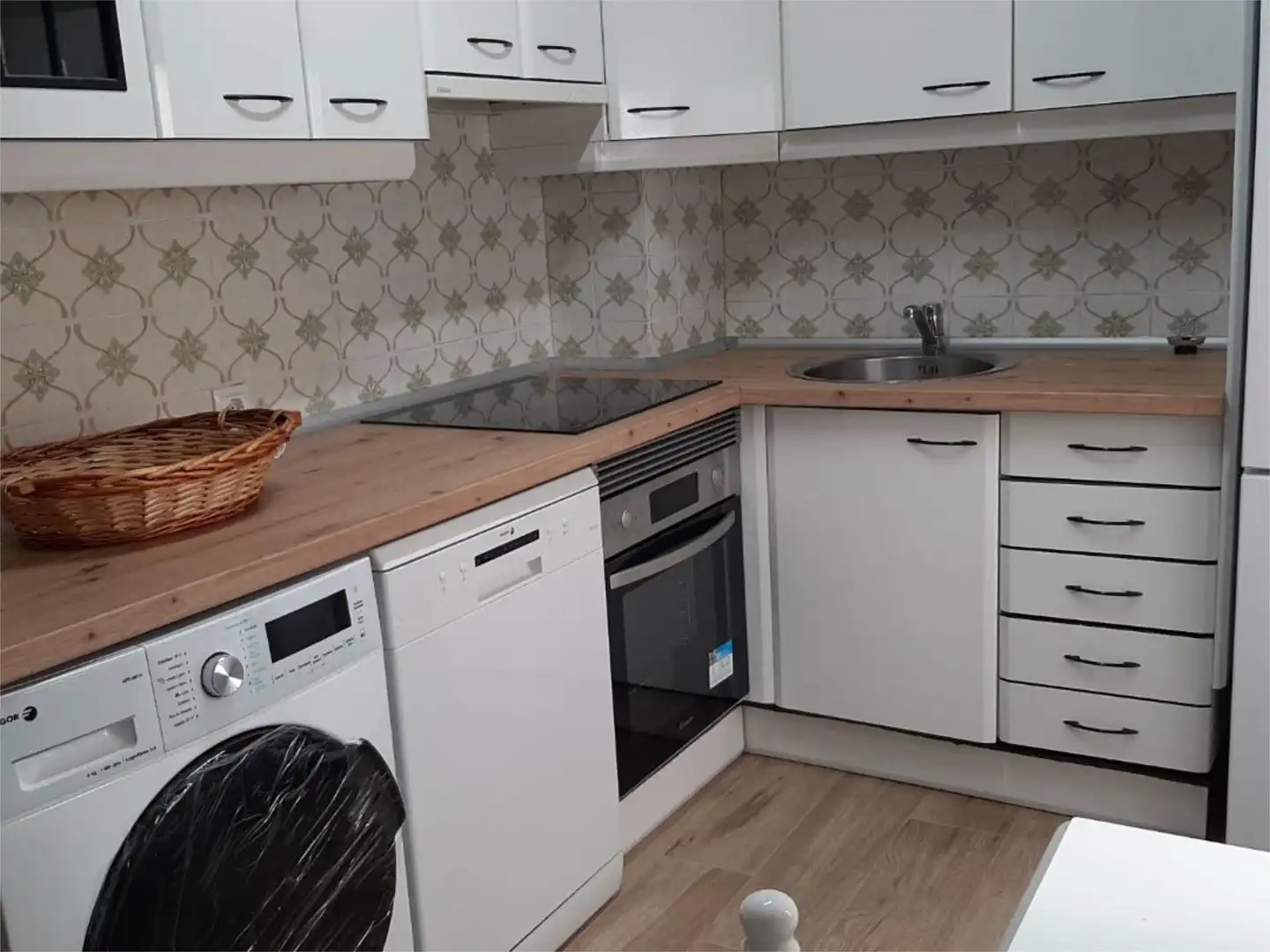 Habitación en Calle Miraflores, 1, José Zorrilla - Padre Claret