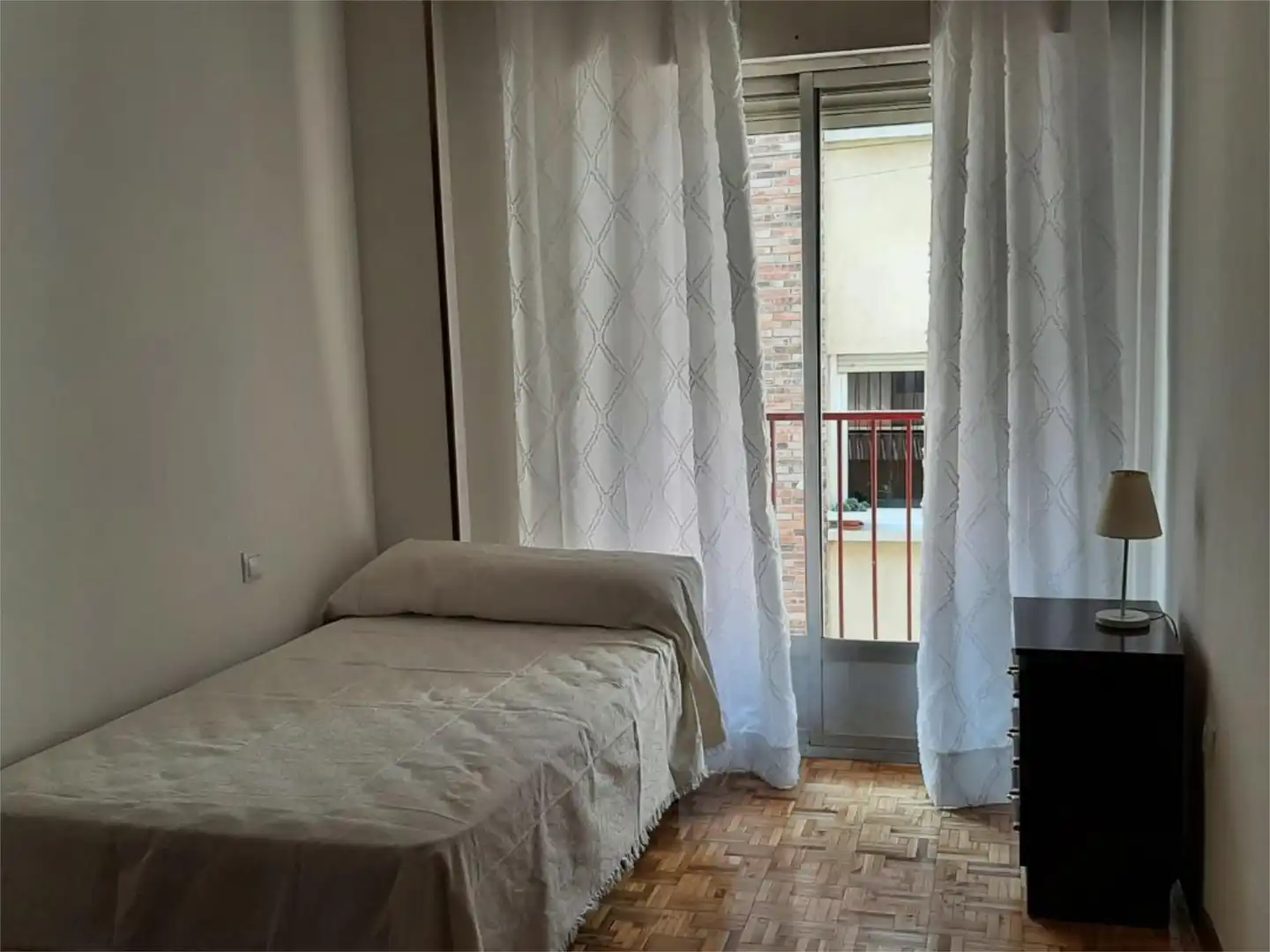 Habitación en Calle Miraflores, 1, José Zorrilla - Padre Claret