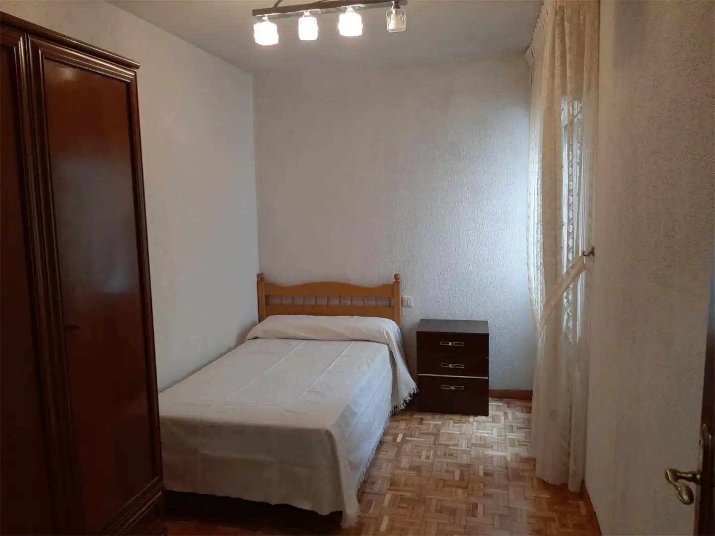 Habitación en Calle Miraflores, 1, José Zorrilla - Padre Claret