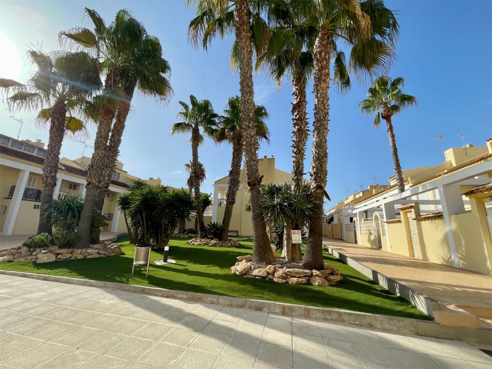 Exterior view of Duplex for sale in Torrevieja  with Air Conditioner, Terrace and Balcony