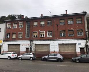 Vista exterior de Casa adosada en venda en San Martín del Rey Aurelio amb Piscina comunitària