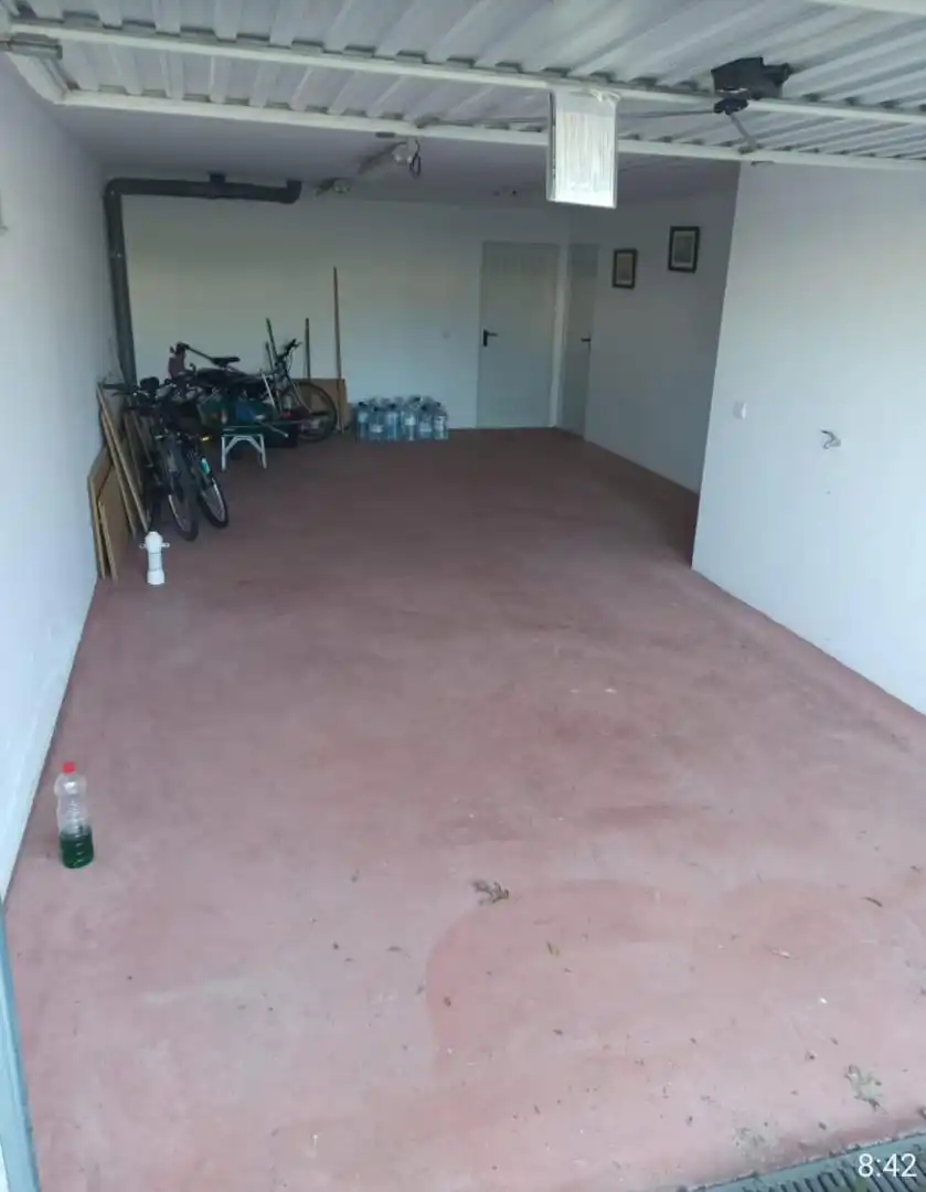 Parking de Casa adosada en venta en Cacabelos con Jardín privado, Terraza y Trastero