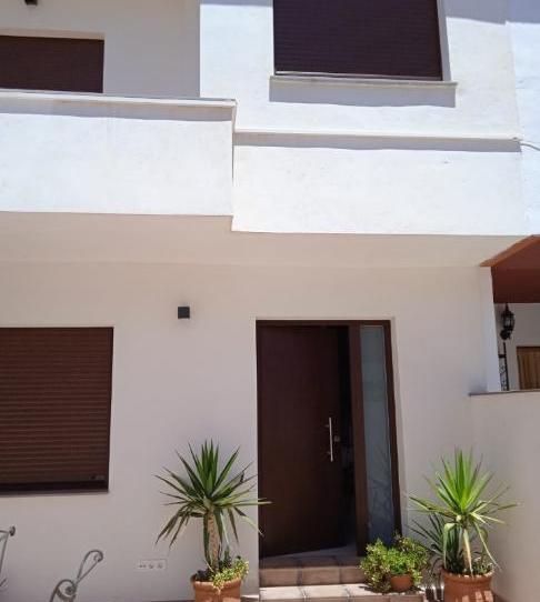 Casa adosada en venda a Urbanizacion Puente Verde, 19, Jayena, Granada - imatge 1 Foto 1 de Casa adosada en venda a Urbanizacion Puente Verde, 19, Jayena, Granada