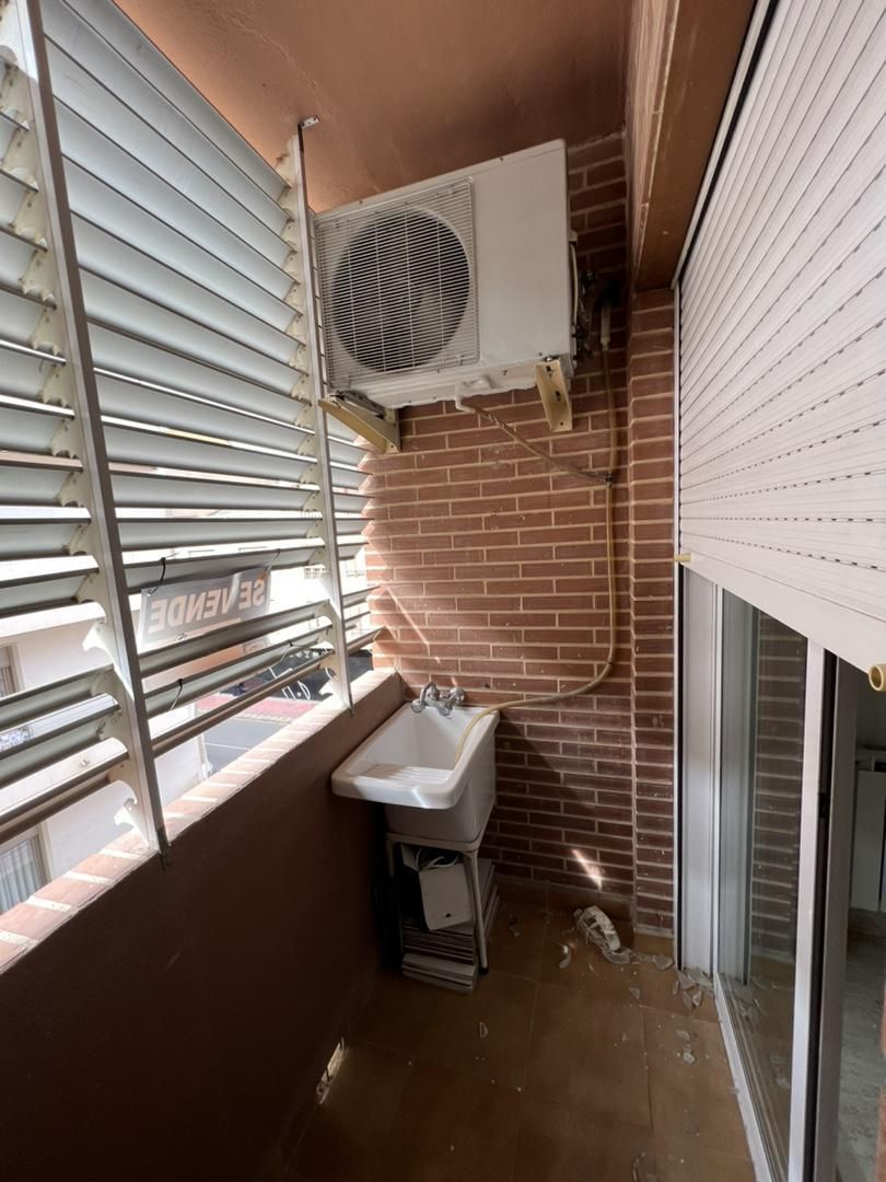 Flat for sale in Calle Doctor Tabera y Aráoz, 13, Hellín Balcony of Flat for sale in Hellín with Air Conditioner and Heating