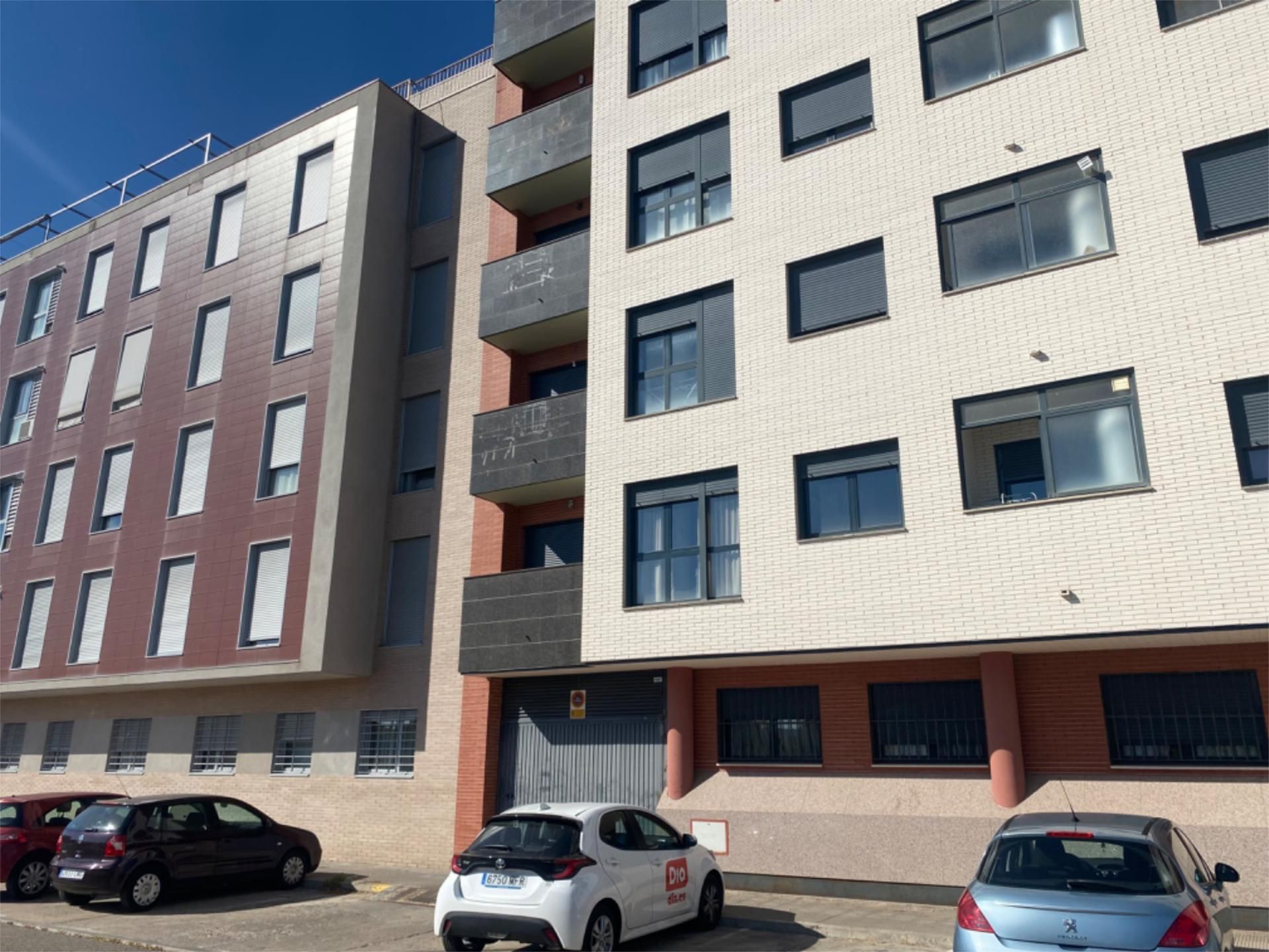 Exterior view of Garage for sale in Talavera de la Reina