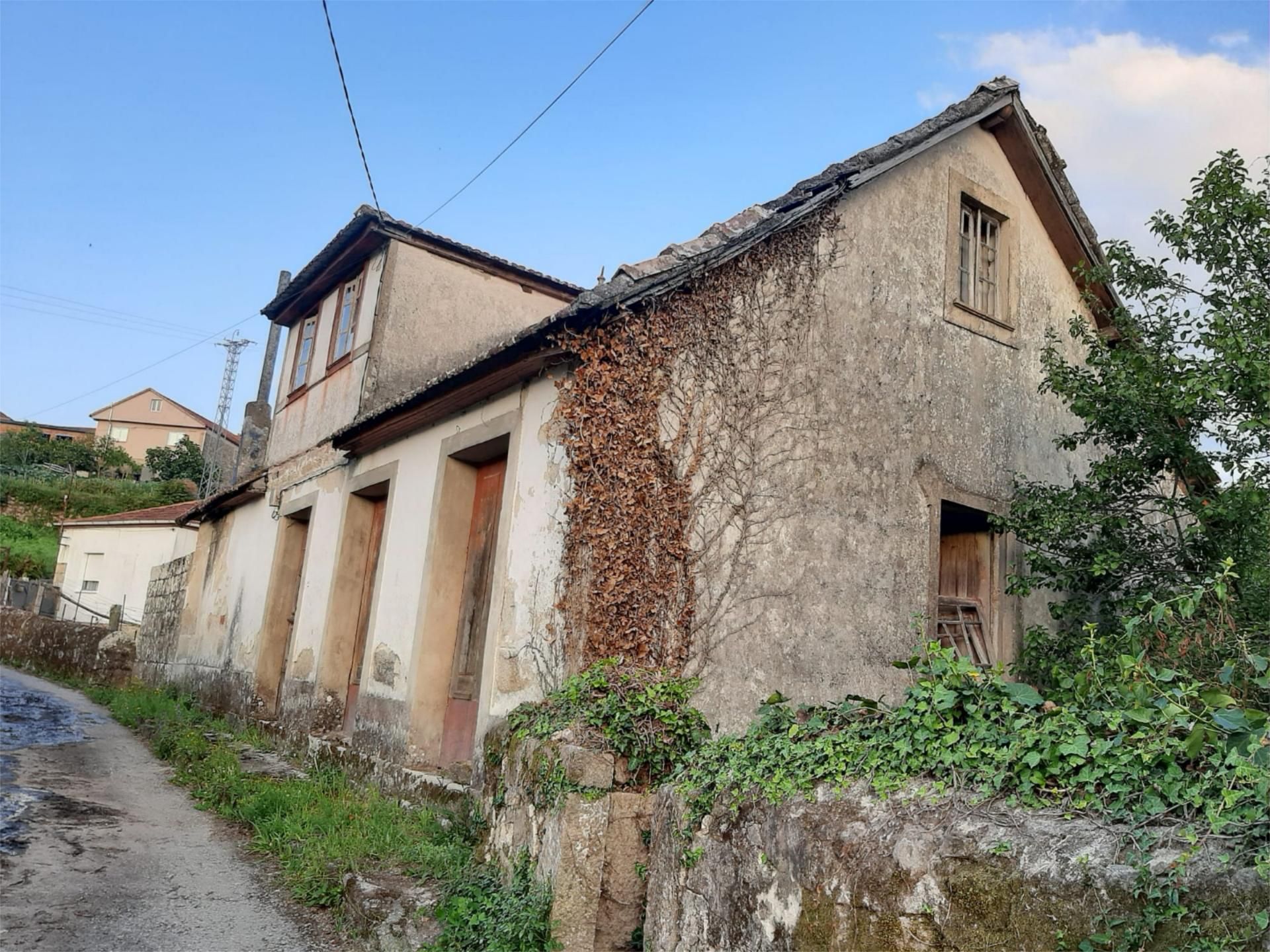 Außenansicht von Country house zum verkauf in Padrenda
