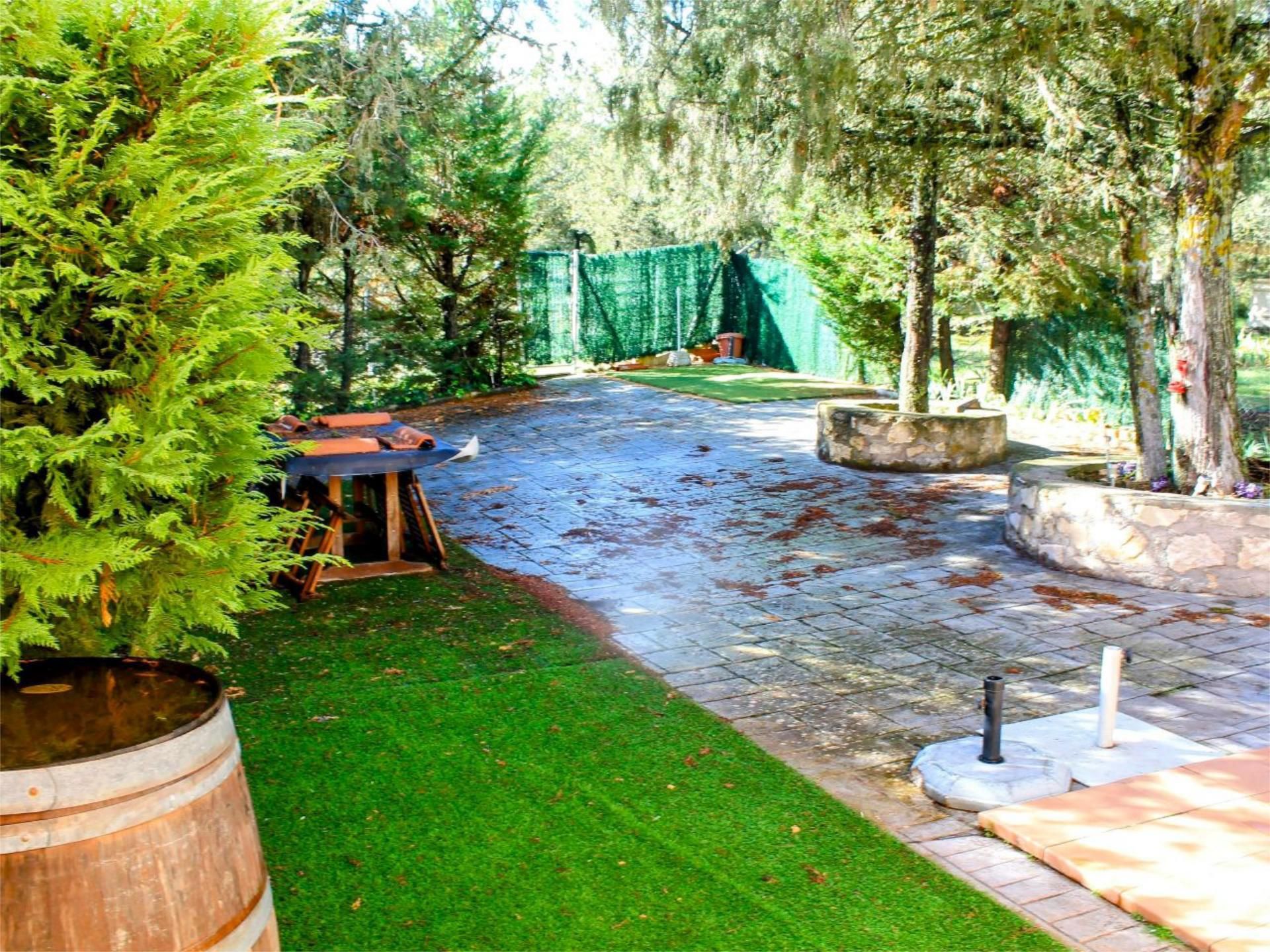 Terrassa de Casa o xalet en venda en Casla amb Calefacció i Jardí privat