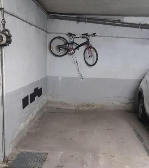 Garaje en venta en Calle Camino Tronzaires, 32, Lourdes, Navarra - imagen 2 Foto 2 de Garaje en venta en Calle Camino Tronzaires, 32, Lourdes, Navarra