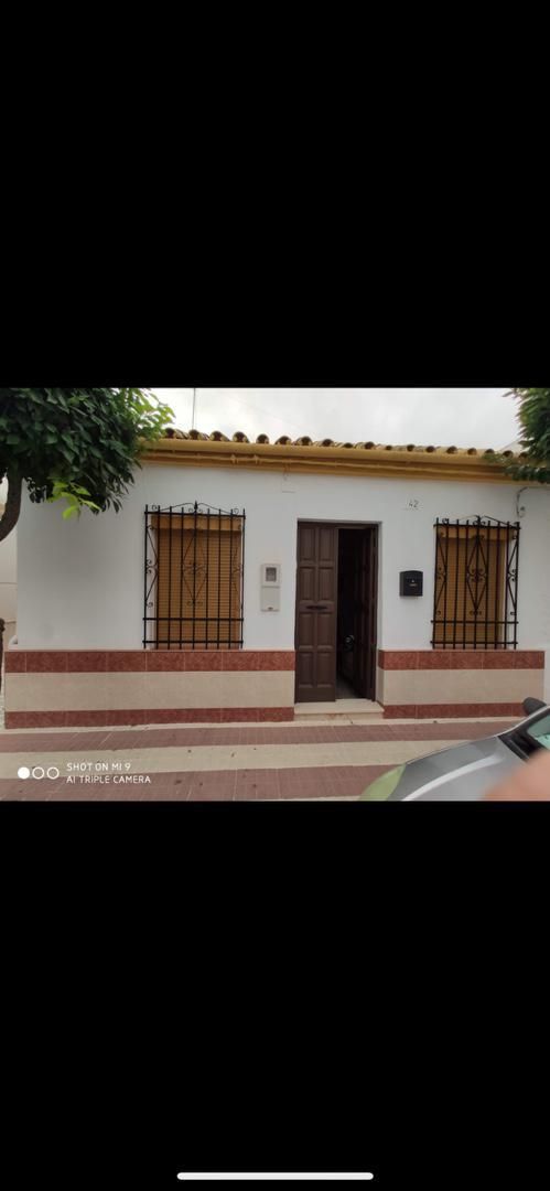Exterior view of Planta baja for sale in Cabra  with Storage room and Oven