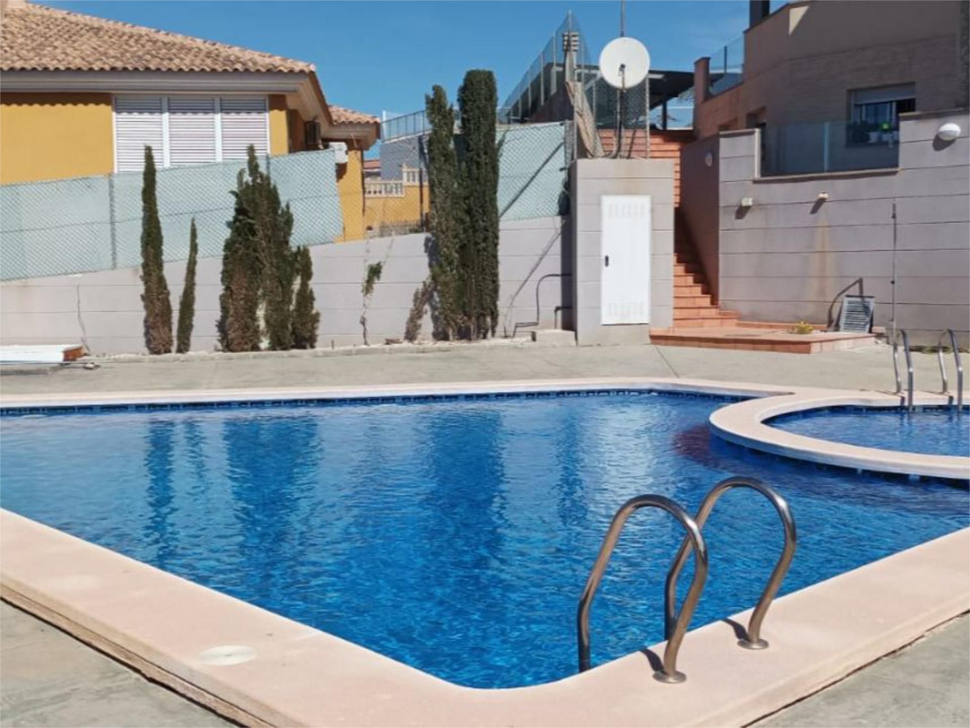 Swimming pool of Apartment to rent in Cartagena  with Air Conditioner, Heating and Terrace