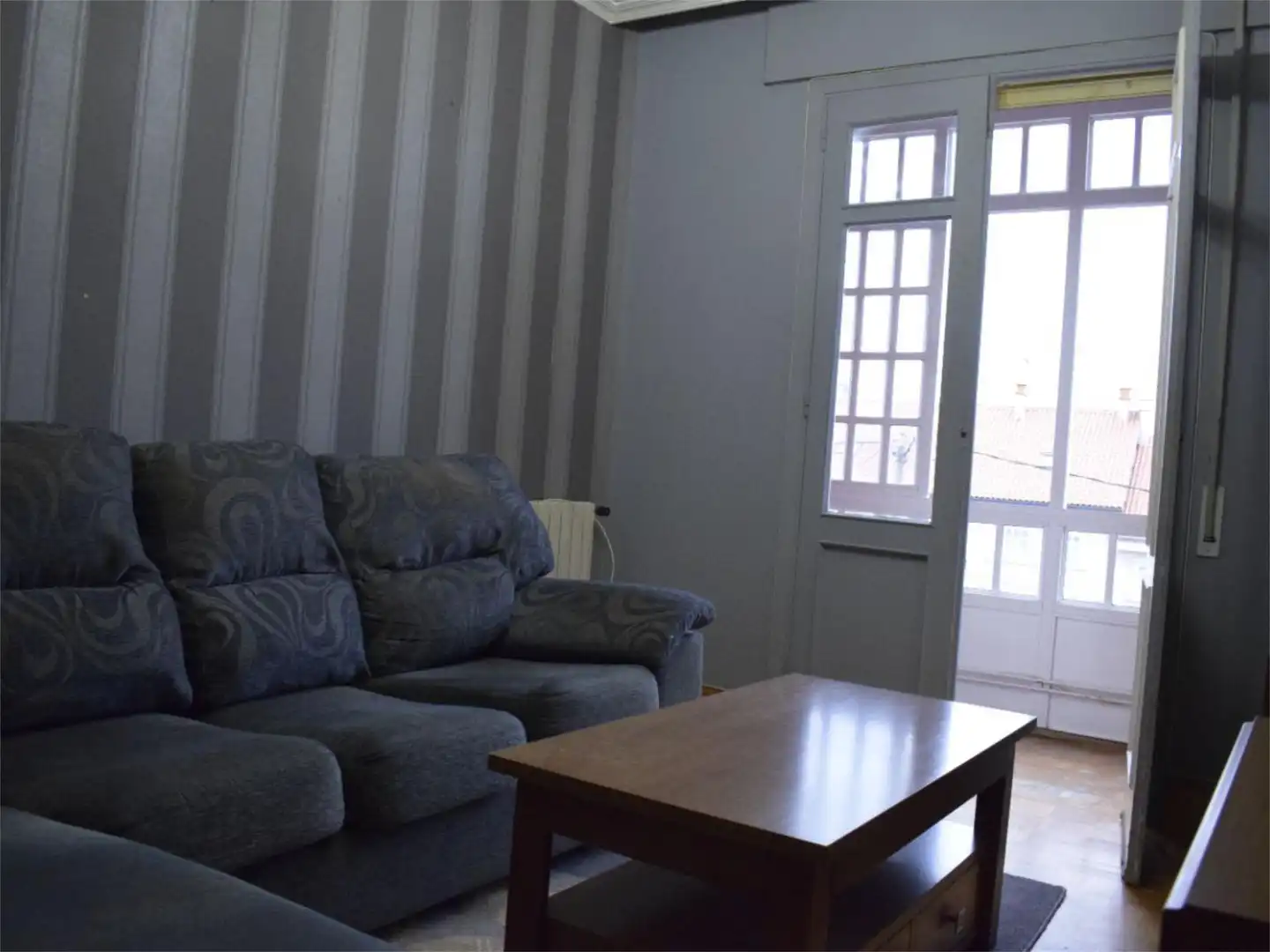 Sala de estar de Piso en venta en Santiago de Compostela  con Calefacción, Jardín privado y Parquet