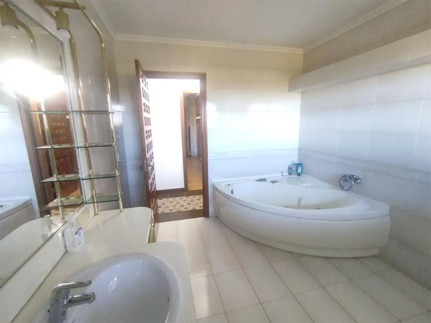 Houses for sale in Calle Donantes de Sangre, 95, A Guarda Bathroom of Houses for sale in A Guarda with Air Conditioner, Heating and Private garden