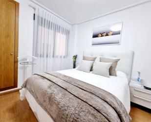 Bedroom of Flat for sale in Torrevieja  with Air Conditioner and Balcony
