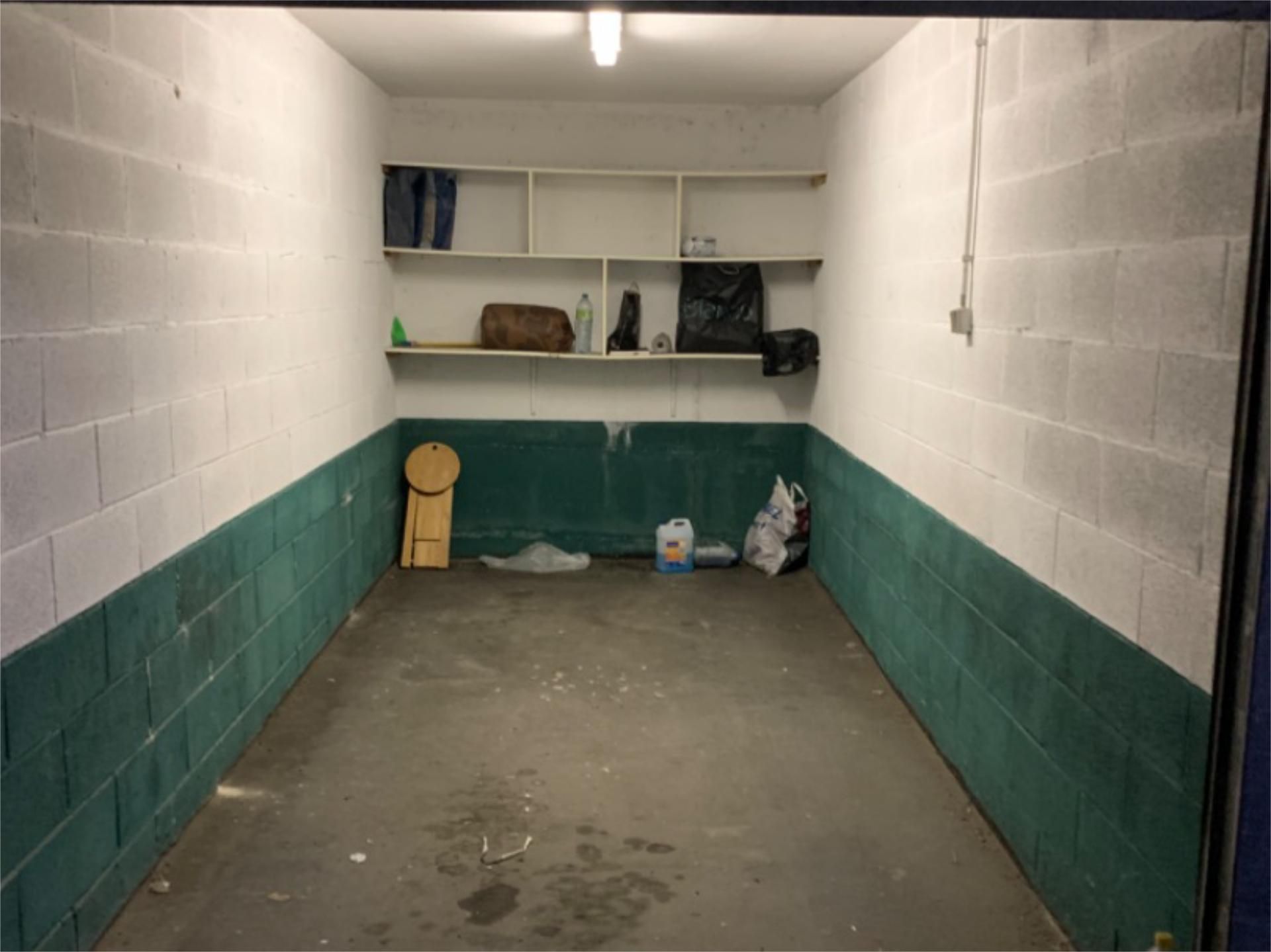 Garage for sale in Santander