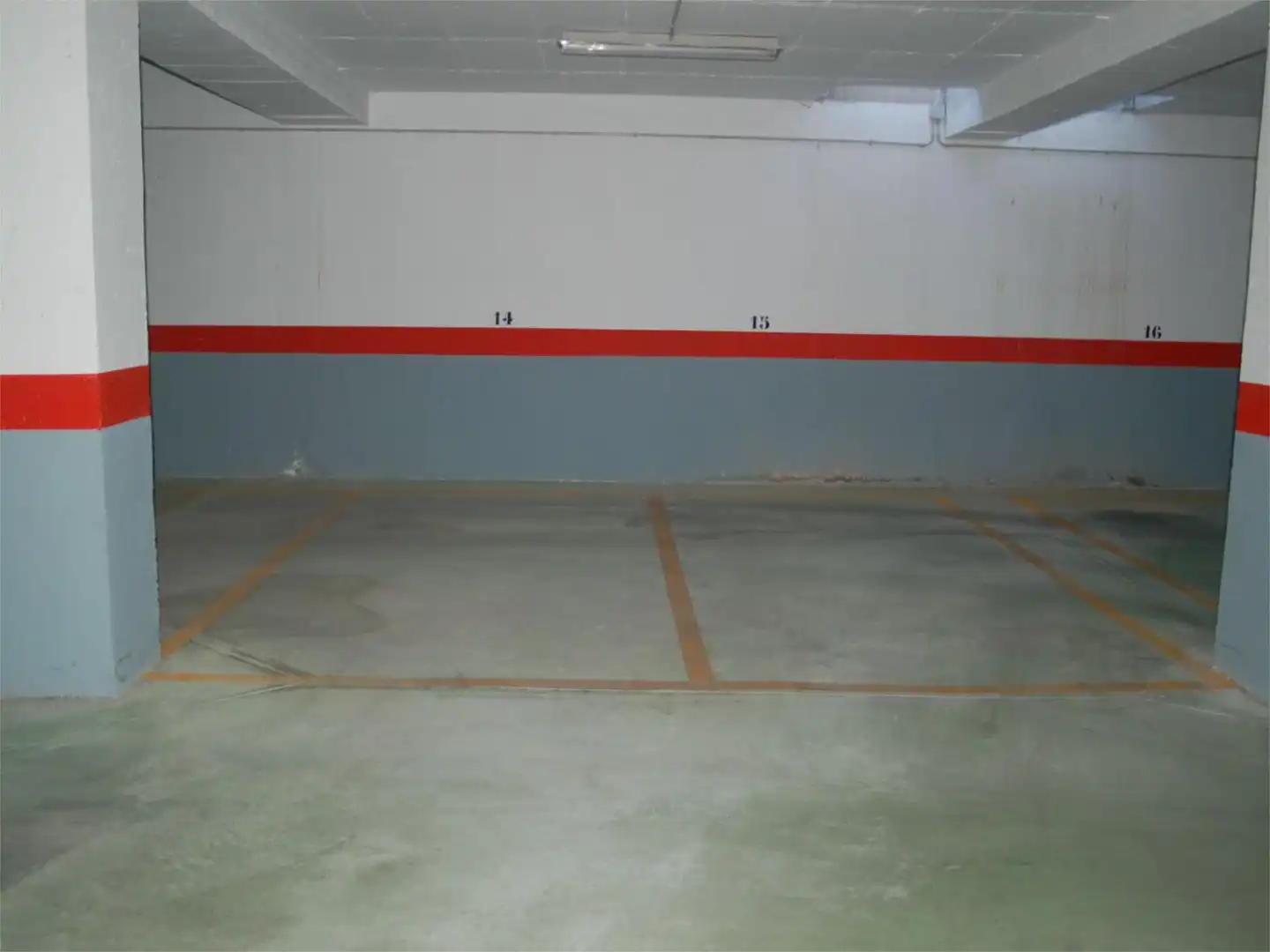 Parking de Oficina de alquiler en Ceutí