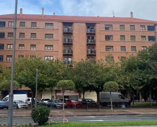 Vista exterior de Pis en venda en  Logroño amb Aire condicionat, Calefacció i Parquet