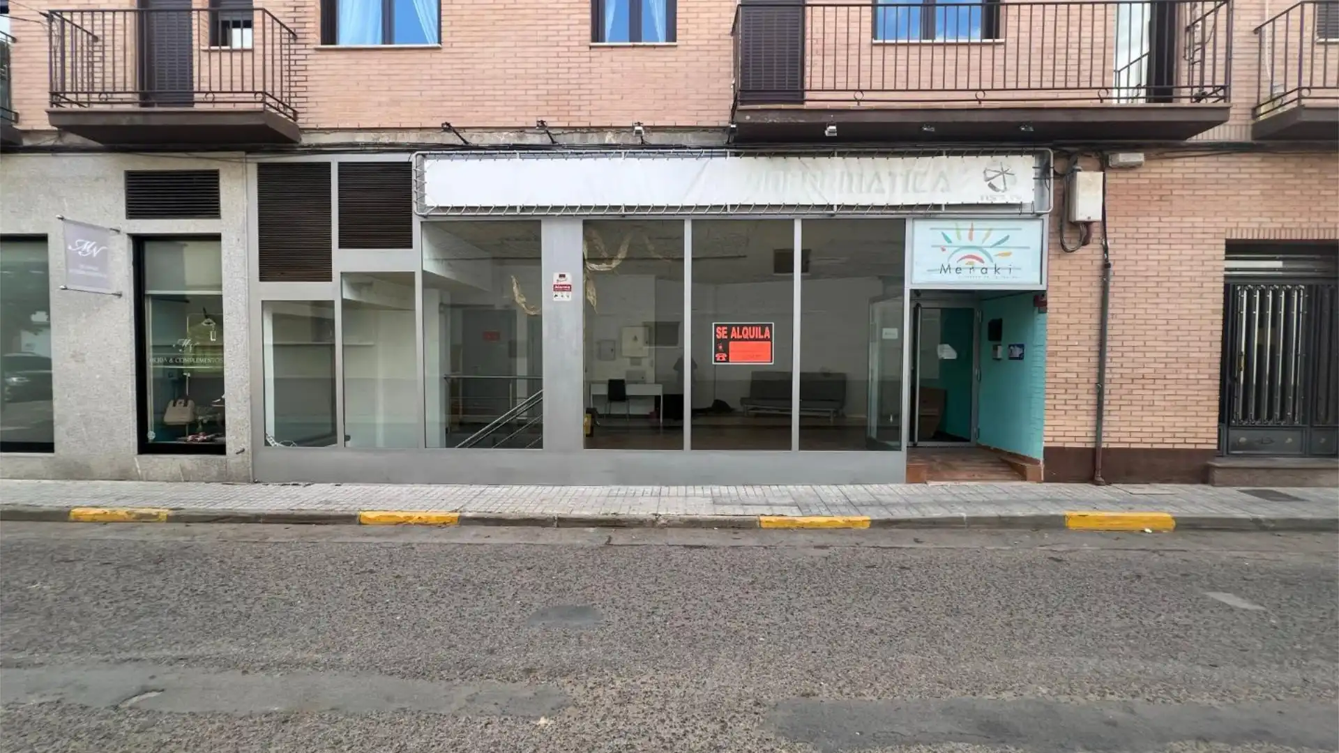 Local de alquiler en Calle Honda, 1, Herencia