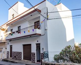 Vista exterior de Casa adosada en venda en Fasnia amb Balcó