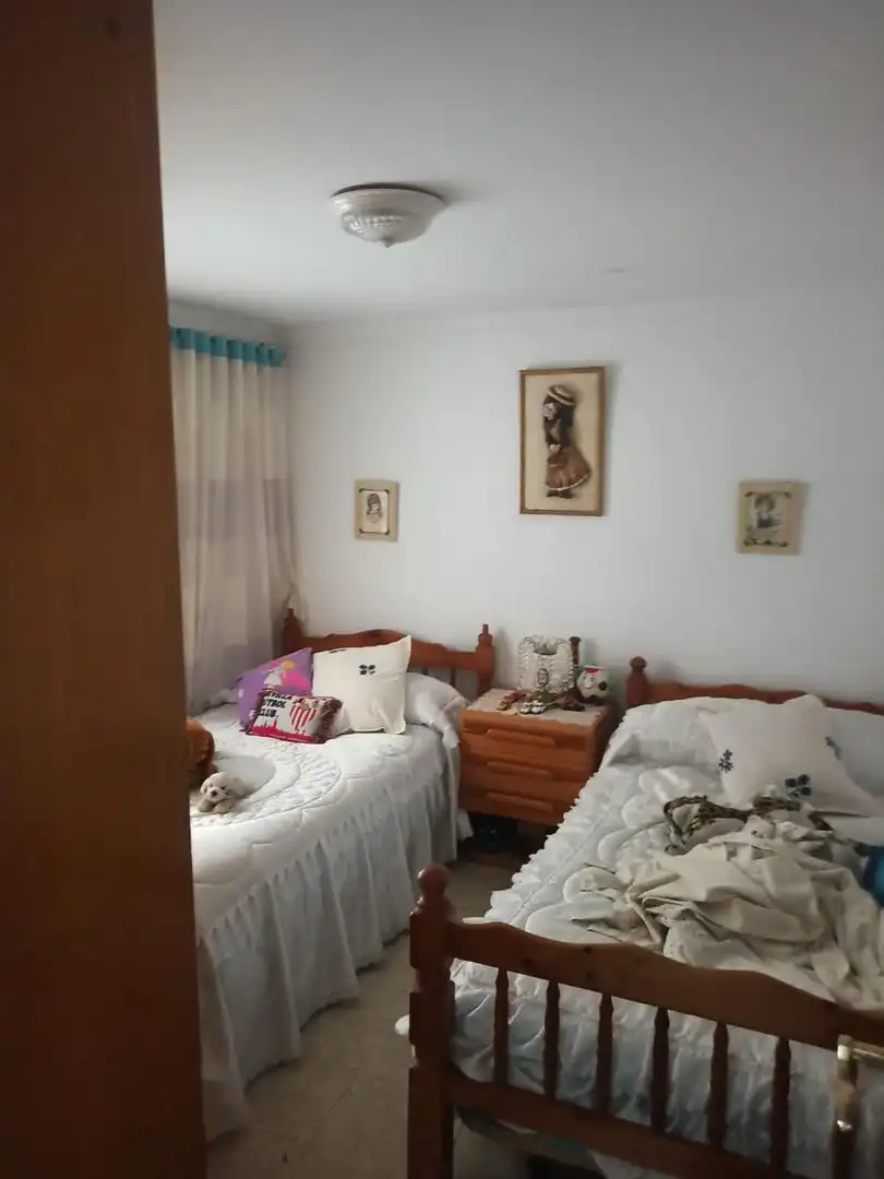 Schlafzimmer von Erdgeschoss zum Verkauf in Villanueva del Río y Minas mit Klimaanlage, Heizung und Terrasse