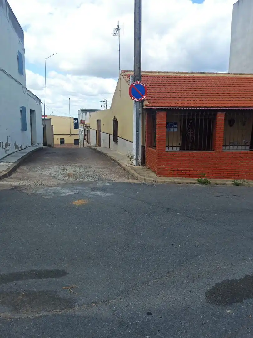 Außenansicht von Erdgeschoss zum Verkauf in Villanueva del Río y Minas mit Klimaanlage, Heizung und Terrasse