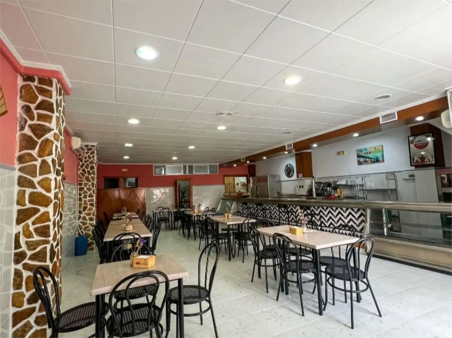 Local de alquiler en Picassent con Aire acondicionado, Calefacción y Amueblado