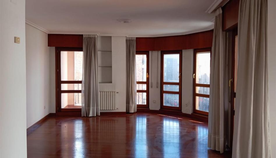 Photo 1 of Flat for sale in Calle Pintor Modinos, 5, Centro, Cantabria