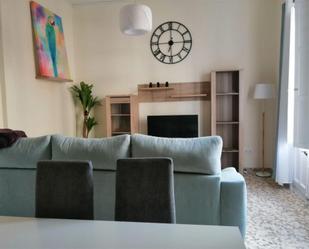 Living room of House or chalet to share in  Sevilla Capital  with Air Conditioner, Heating and Storage room