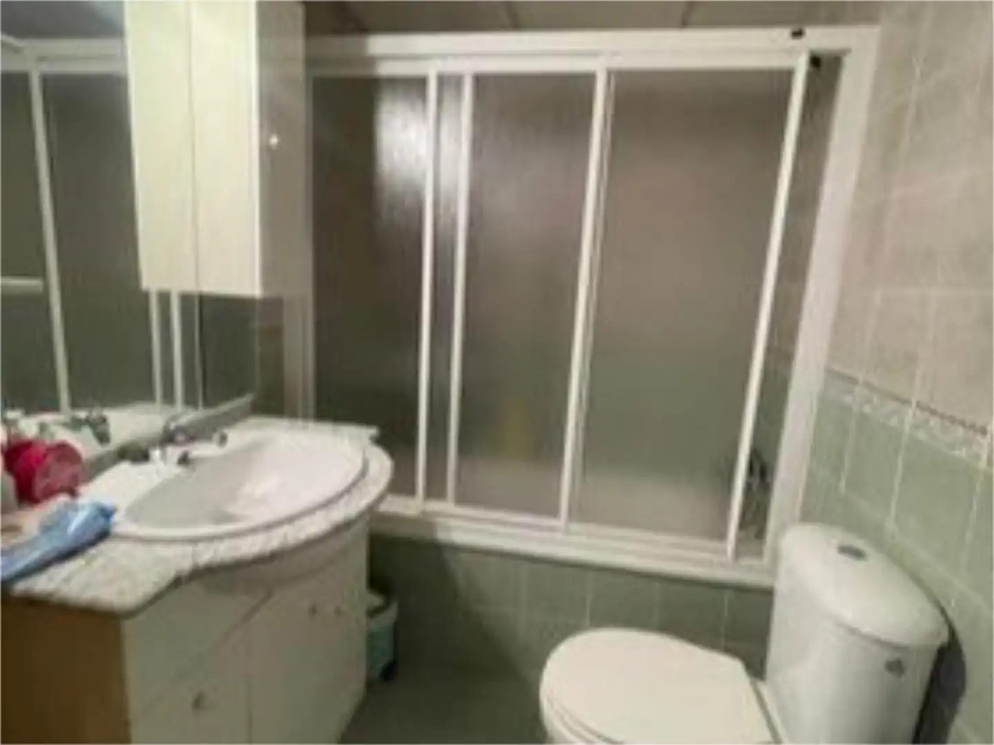 Casa adosada en venda a Calle Jacaranda, 20, Maria Auxiliadora - Barriada de Llera Bany de Casa adosada en venda en Badajoz amb Aire condicionat, Calefacció i Terrassa