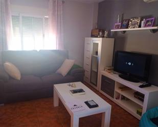 Living room of Flat for sale in Cazorla  with Air Conditioner, Terrace and Balcony
