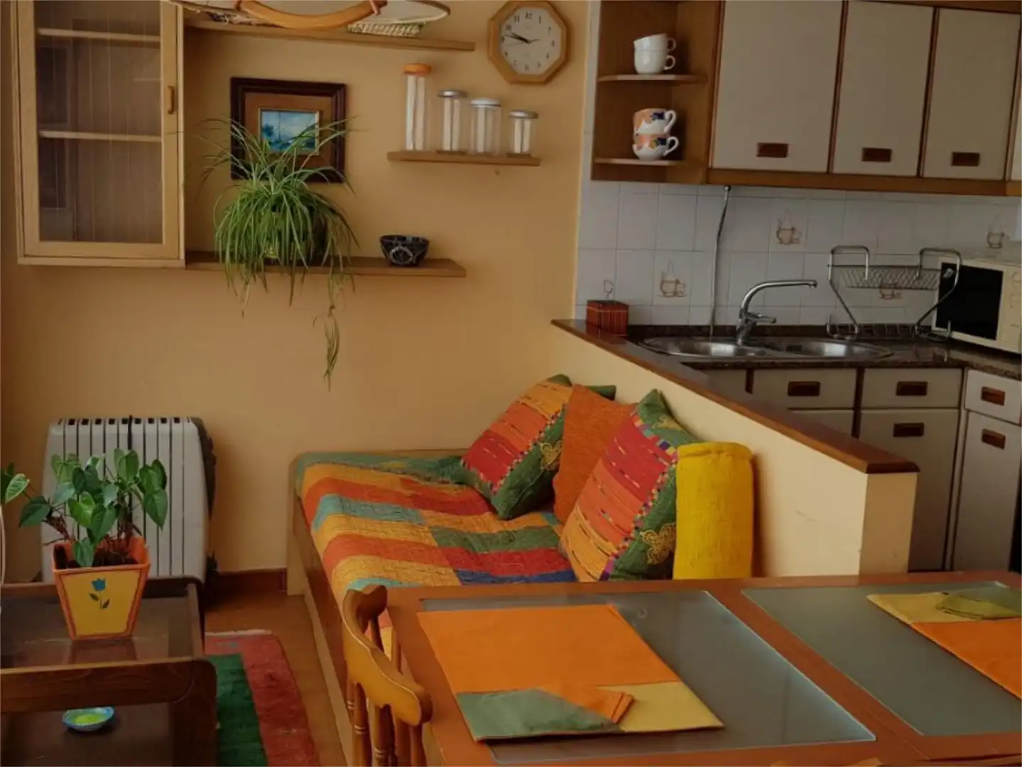 Sala d'estar de Casa adosada en venda en Mondoñedo amb Calefacció, Terrassa i Traster