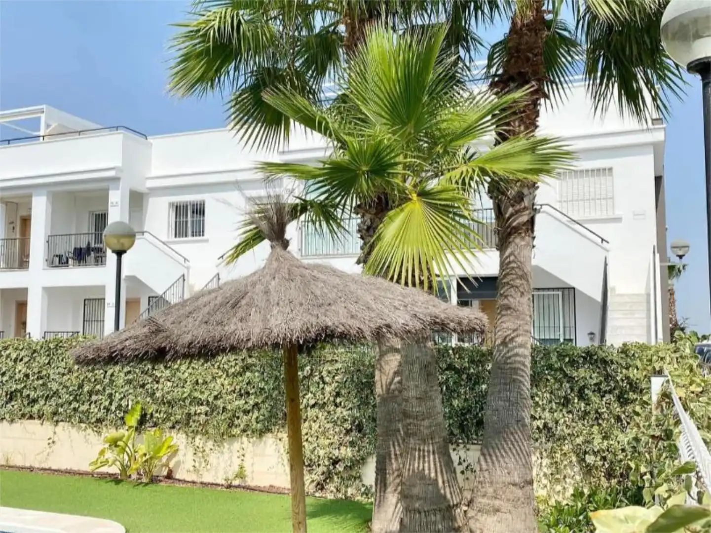 Piso en venta en Calle Cecilio Gallego Alaminos, 11, Parque Acuático - Sector 25 Vista exterior de Piso en venta en Torrevieja con Aire acondicionado, Terraza y Piscina