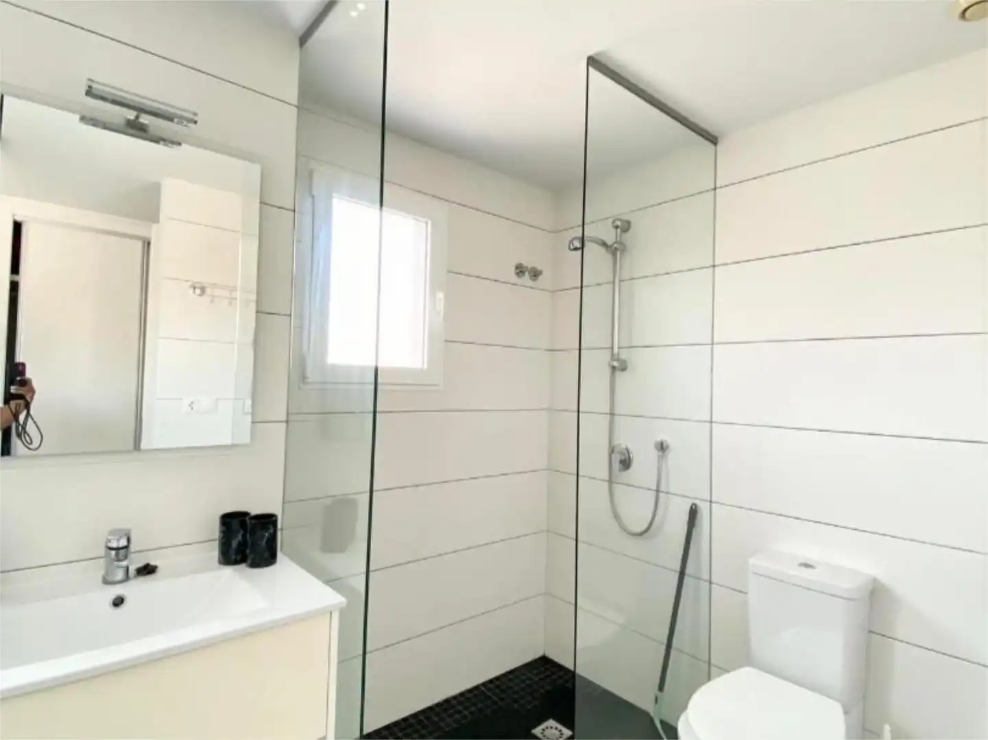 Piso en venta en Calle Cecilio Gallego Alaminos, 11, Parque Acuático - Sector 25 Baño de Piso en venta en Torrevieja con Aire acondicionado, Terraza y Piscina