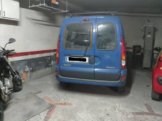 Garaje en Alquiler en Carrer de Cros, 4 en Sants