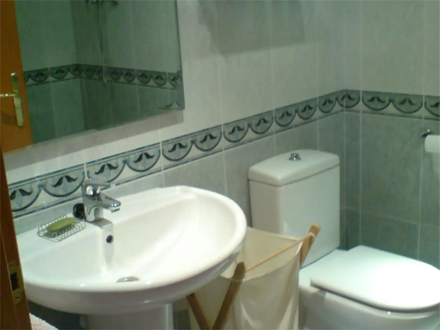 Pis en venda a Carrer de Josep Irla, 25, Mas Masó - Hospital Bany de Pis en venda en Salt amb Calefacció, Aparcament comunitari i Balcó
