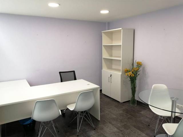 Oficina en Alquiler en Avenida Salamanca, 4 en Ensanche - Diputación