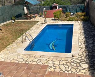 Piscina de Casa o xalet en venda en Cubelles amb Terrassa i Piscina